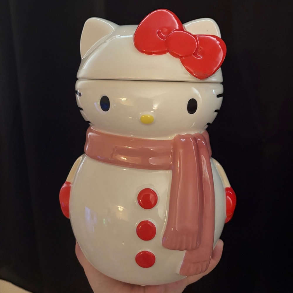Hello kitty cookie jar